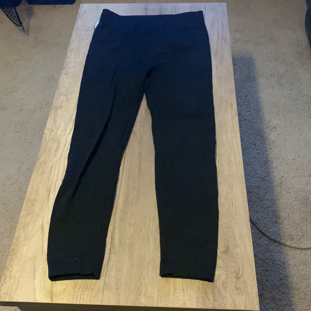 Black leggings
